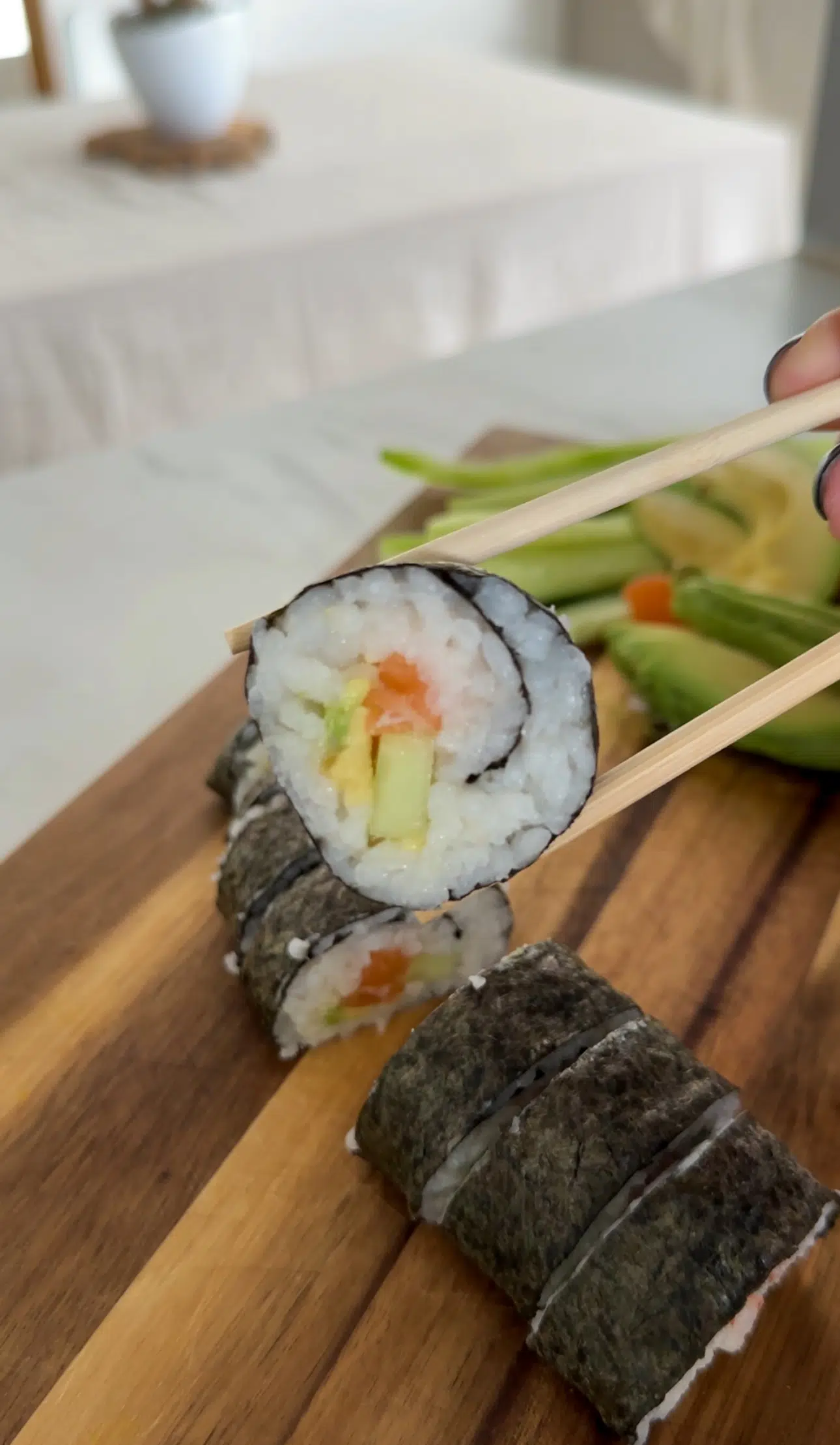 Recette low FODMAP Makis saumon avocat et concombre